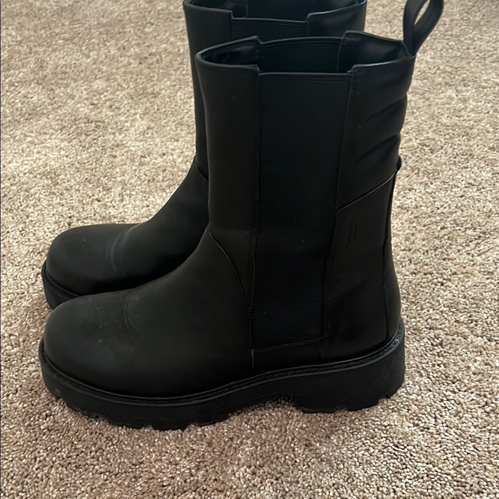 Vagabond Black Combat Moto Boots with Chunky Sole